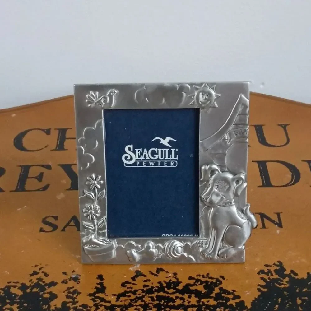 Seagull Pewter Small Silver Metal Textured Dog Picture Frame